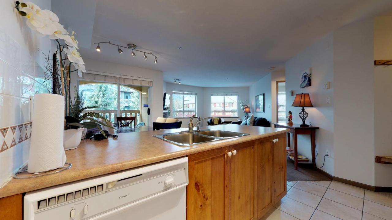 Whistler Blackcomb Vacation Rentals - Village North Eksteriør bilde